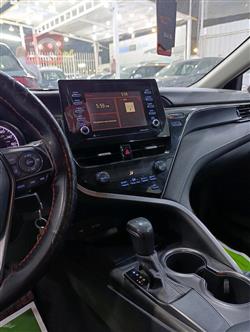 تۆیۆتا کامری